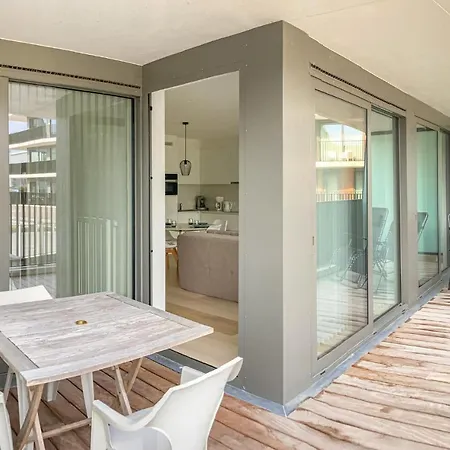 Amazing In With Swimming Pool Apartamento *