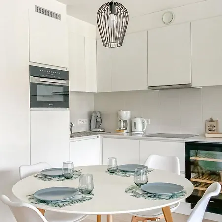 Apartamento Amazing In With Swimming Pool