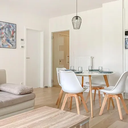 Apartment 2 Bedroom Stunning In